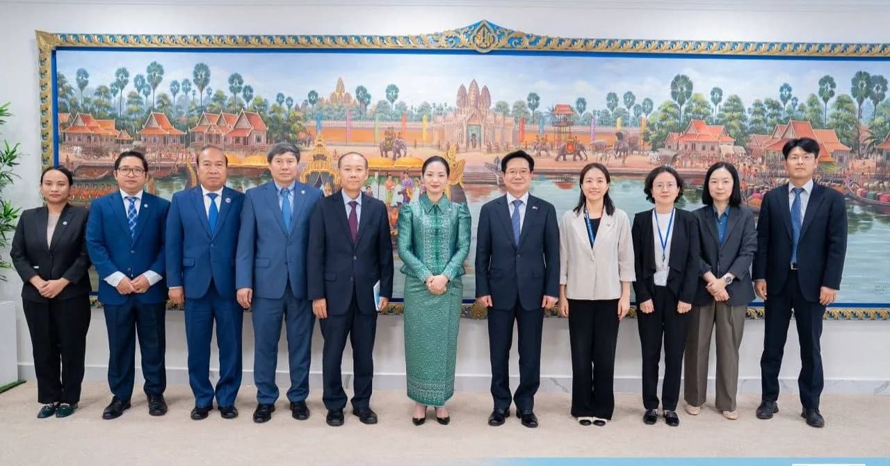 លោកជំទាវ ចម និម្មល អនុញ្ញាតជូន ឯកអគ្គរដ្ឋទូតកូរ៉េប្រចាំកម្ពុជា ចូលជួបសម្តែងការគួរសម និងពិភាក្សាការងារ