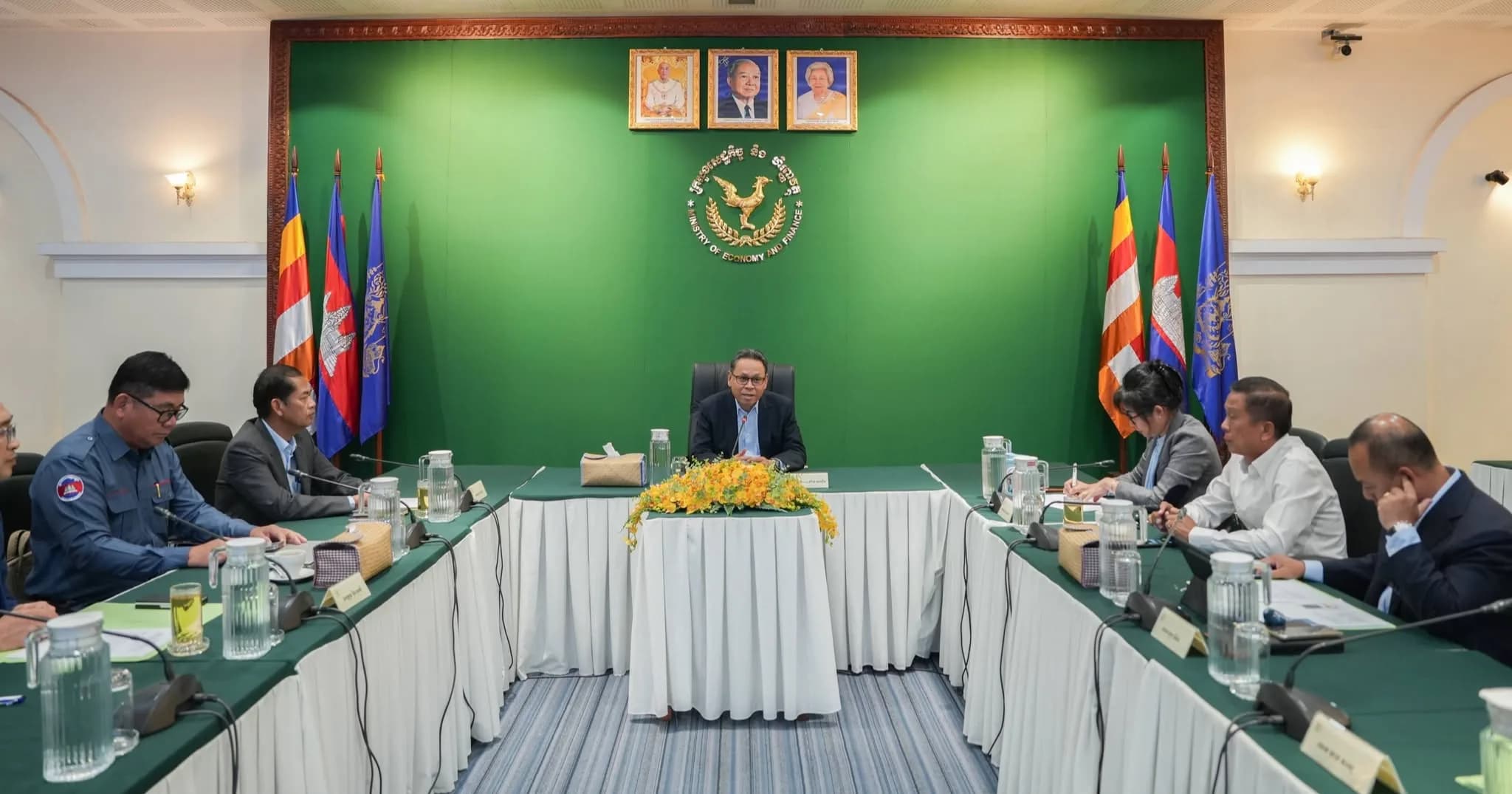 ក្រុមការងារជំរុញការវិនិយោគក្នុងខេត្តព្រះសីហនុ រៀបចំកិច្ចប្រជុំពិភាក្សាលើការស្នើសុំសម្របសម្រួលលើសំណើវិនិយោគគម្រោងបង្កើតតំបន់ប្រមូលផ្តុំសហគ្រាសធុនតូច មធ្យម និង រោងចក្រ ស្ថិតក្នុងខេត្តព្រះសីហនុ