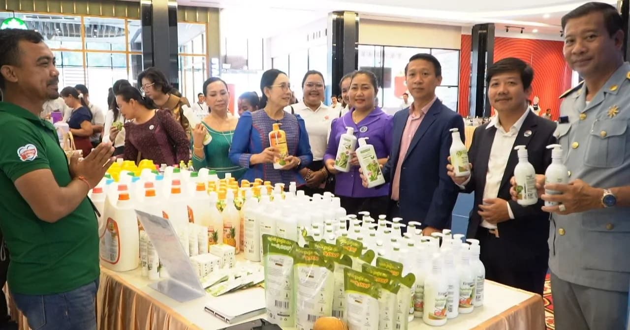 «Made in Cambodia» ជាយុទ្ធនាការដាស់ផលិតករក្នុងស្រុកឱ្យបង្កើនការផលិត ខណៈពលរដ្ឋកាត់បន្ថយទំនិញនាំចូល