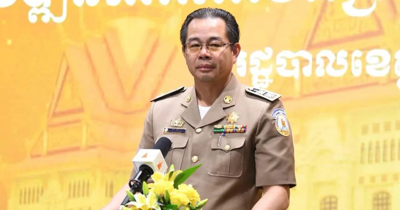ឯកឧត្តមអភិបាលខេត្តព្រះសីហនុ អំពាវនាវឱ្យប្រជាពលរដ្ឋរួមគ្នាសំអាតអនាម័យបរិស្ថាន និងជំរុញយុទ្ធនាការ «ផ្ទះ១ខ្នង ដើមឈើ១ដើម» ដើម្បីបង្កើនសម្រស់បៃតងក្នុងក្រុង