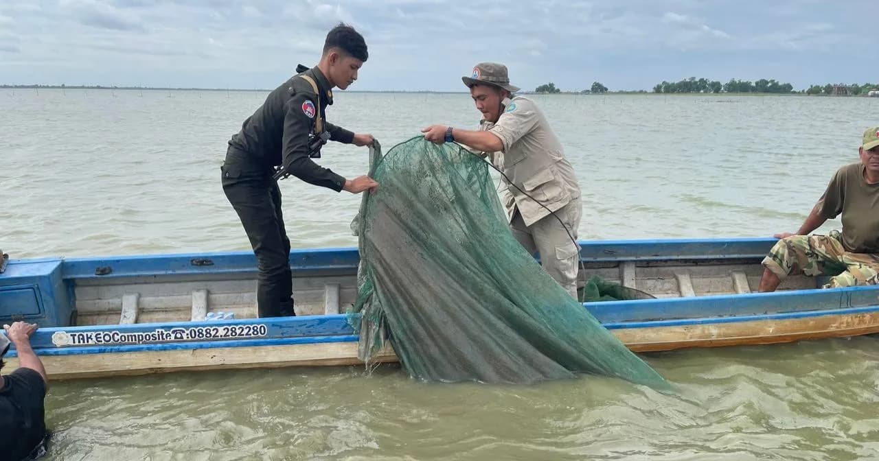 សមត្ថកិច្ចខណ្ឌរដ្ឋបាលជលផលកំពង់ចាម ចុះប្រតិបត្តិការបង្ក្រាបបទល្មើសនេសាទ ២ករណី ក្នុងភូមិសាស្ត្រស្រុកព្រៃឈរ