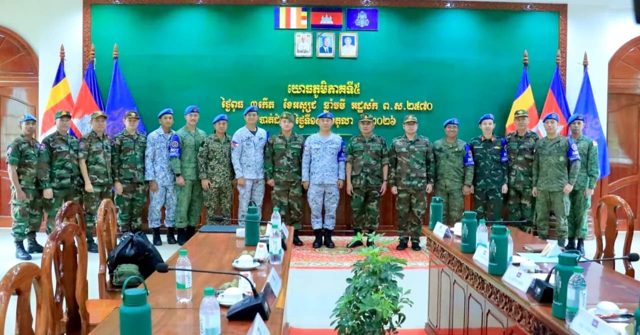 មេបញ្ជាការយោធភូមិភាគទី៥ ជួបពិភាក្សាការងារជាមួយ ប្រធានបេសកកម្មក្រុមអ្នកសង្កេតការណ៍អាស៊ាន (HOM AOT) នៅខេត្តបាត់ដំបង