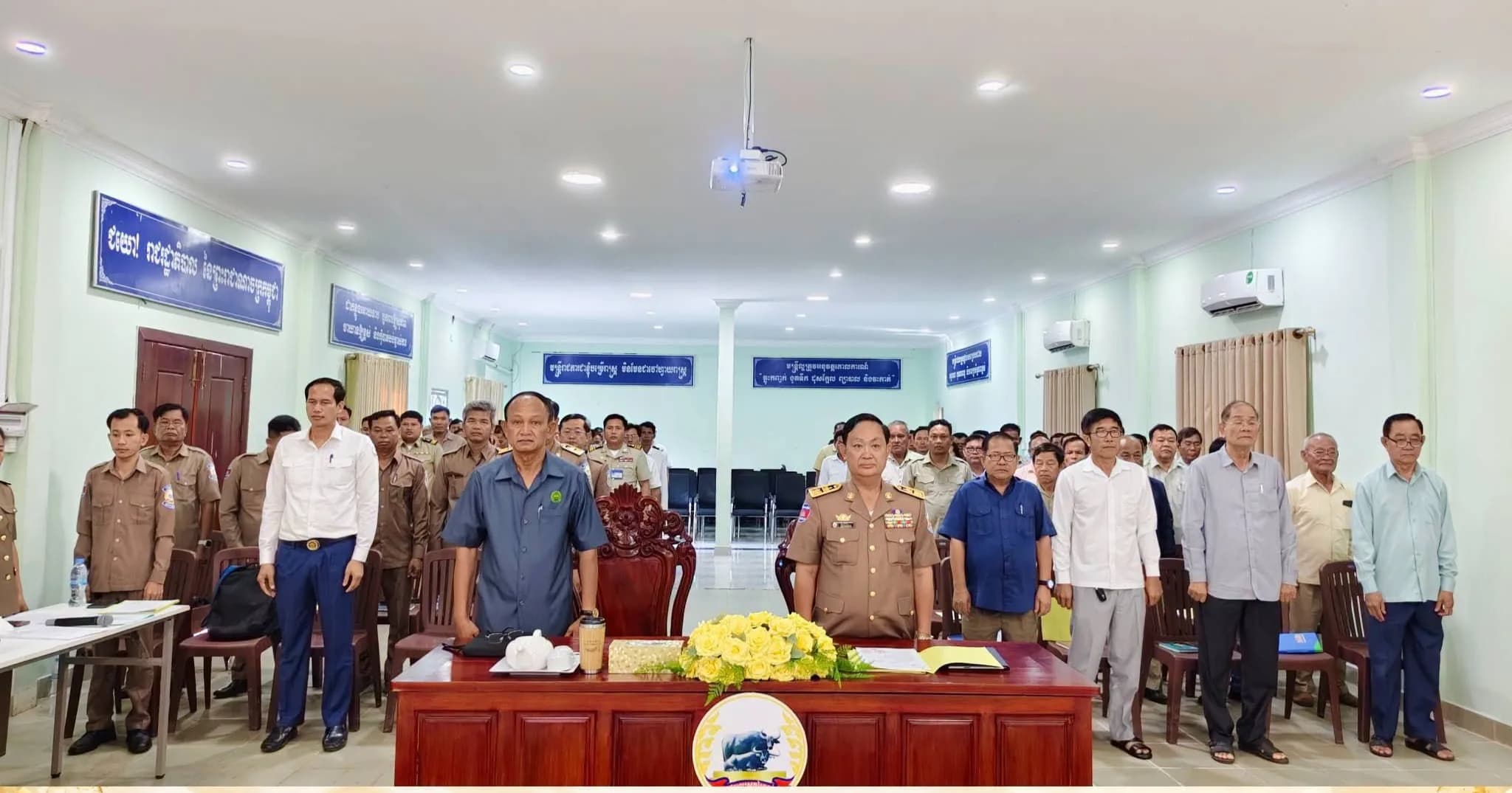 រដ្ឋបាលស្រុកព្រៃនប់ រៀបចំសិក្ខាសាលាផ្សព្វផ្សាយប្រកាសអន្តរក្រសួង ស្តីពីការផ្តល់សេវារដ្ឋបាល និងនីតិវិធីចងក្រងបញ្ជីសេវា ជូនដល់រដ្ឋបាលឃុំទាំង១០