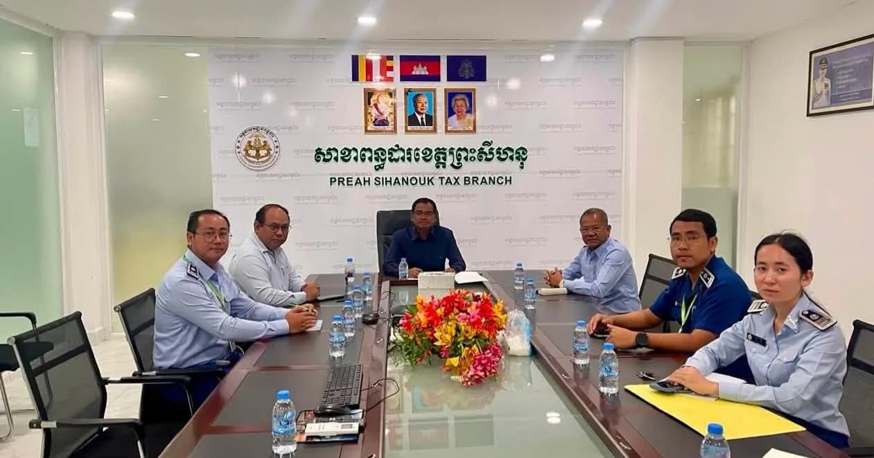 អភិបាលរងខេត្តព្រះសីហនុ ចុះពិនិត្យ និងពន្លឿនការងារបង់ពន្ធលើសេវាដីធ្លីចំនួនជាង ៩ពាន់ក្បាលដី