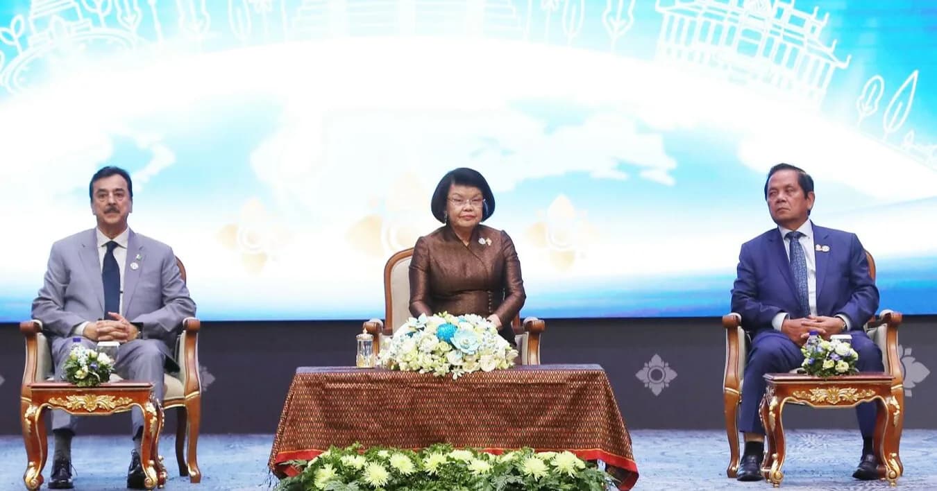 សម្តេចមហារដ្ឋសភាធិការធិបតី អញ្ជើញជាអធិបតី ពិធីបិទសន្និសីទប្រធានសភា និងអន្តរសភា (ISC-2)