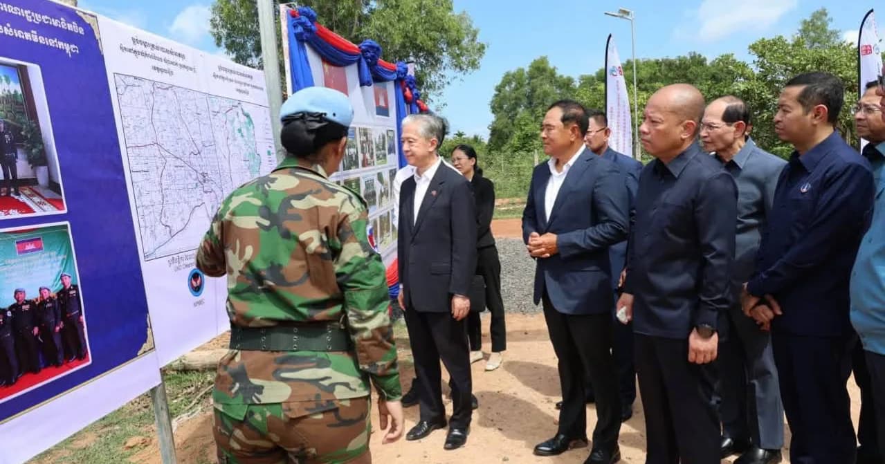 ឯកឧត្ដម ទេសរដ្ឋមន្រ្តី លី ធុជ៖ ការគាំទ្ររបស់ប្រទេសចិន គឺជាកម្លាំងចលករដ៏សំខាន់ក្នុងការកសាងសហគមន៍ជោគវាសនារួមកម្ពុជា-ចិន