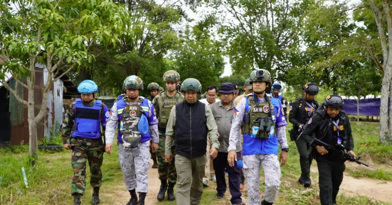 កម្ពុជាសម្របសម្រួលក្រុមអ្នកសង្កេតការណ៍អាស៊ាន (AOT-KH) ចុះពិនិត្យស្ថានភាពព្រំដែនកម្ពុជា-ថៃ នៅខេត្តបន្ទាយមានជ័យ