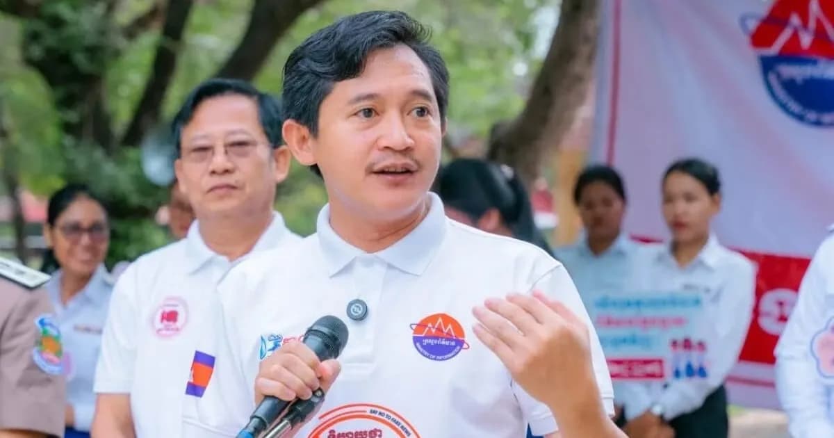 ពី «អ្នករងគ្រោះ» ទៅ «ពលរដ្ឋឌីជីថល»៖ ក្រសួងជំរុញយុវជនឱ្យកាត់ផ្តាច់ខ្សែចែករំលែកព័ត៌មានក្លែងក្លាយ