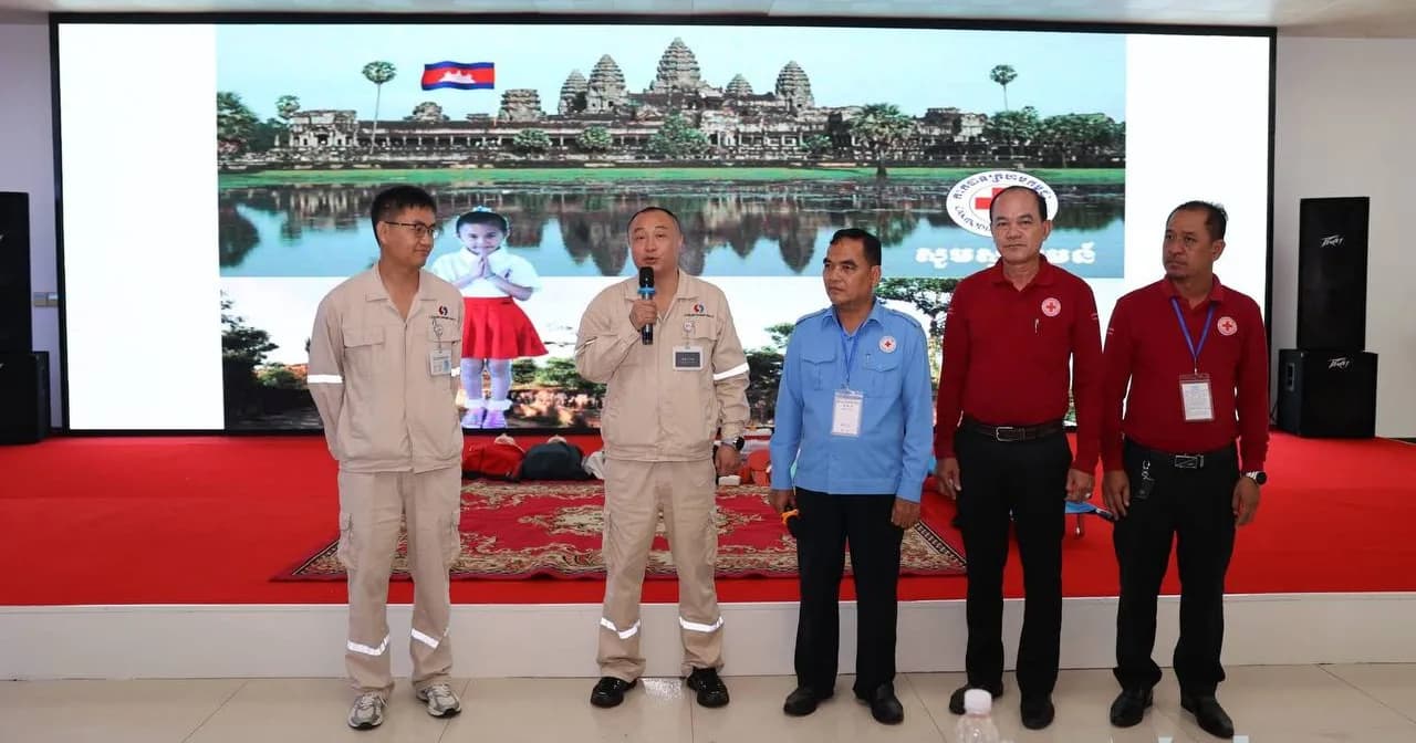 ដើម្បីសុវត្ថិភាពក្នុងកន្លែងការងារ និងសហគមន៍! បុគ្គលិកក្រុមហ៊ុន C.I.I.D.G ចំនួន ២៥នាក់ ទទួលការបណ្តុះបណ្តាលវិជ្ជាសង្គ្រោះបឋម ពីសាខាកាកបាទក្រហម ខេត្តព្រះសីហនុ