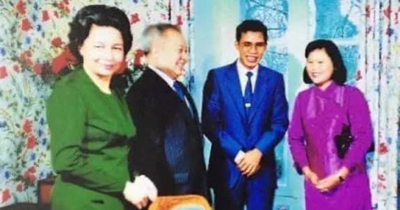 សម្តេចតេជោ រំលឹងពីព្រឹត្តិការណ៍ មុនថ្ងៃឈានដល់ចុះហត្ថលេខាលើកិច្ចព្រមព្រៀង ដែលនិយមហៅថា(កិច្ចព្រមព្រៀងប៉ារីស) ២៣ តុលា ១៩៩១