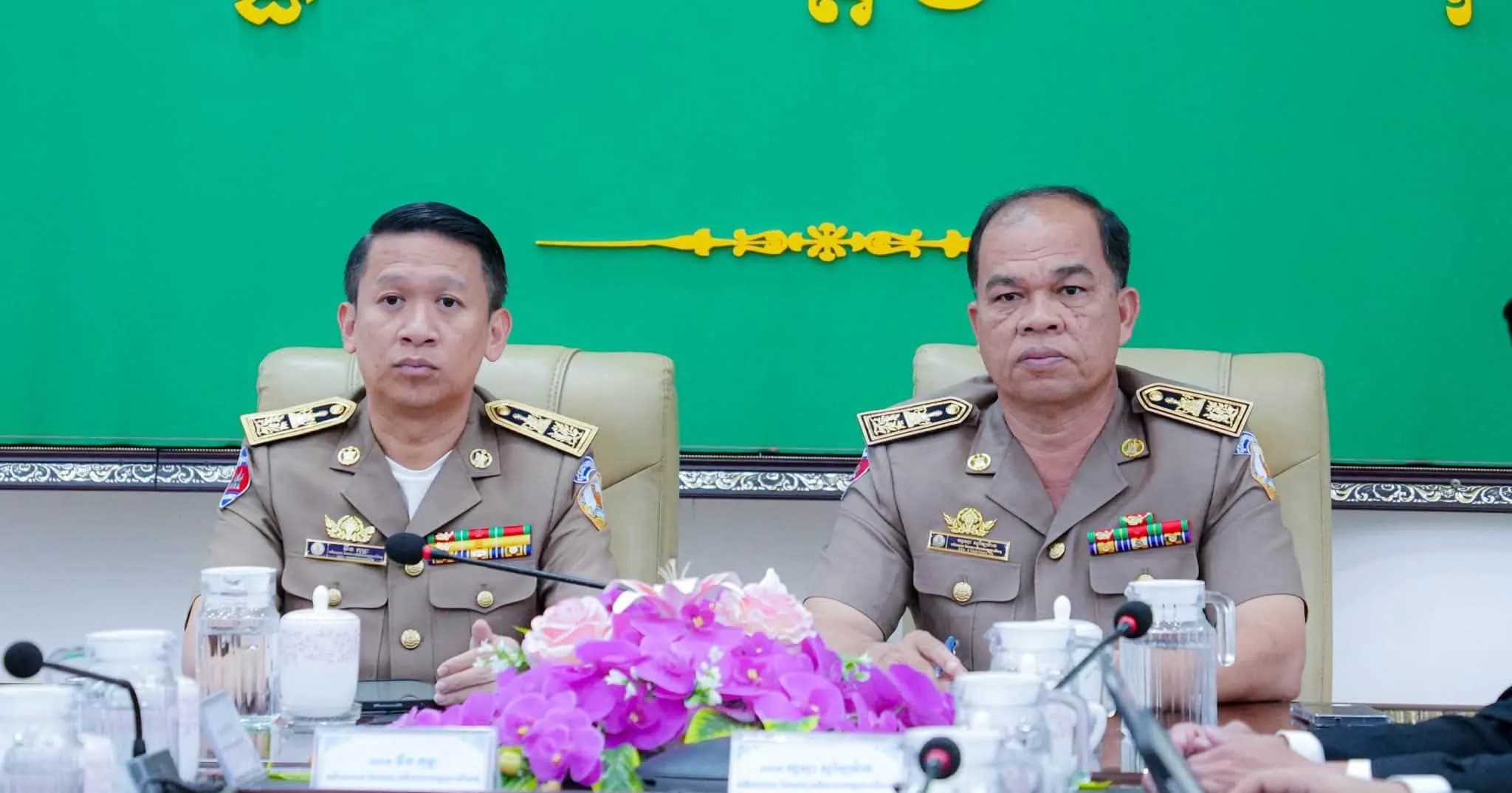 អភិបាលរងខេត្តព្រះសីហនុ ចូលរួមកិច្ចប្រជុំស្ដីពីការណែនាំការអនុវត្តស្តង់ដាតែមួយ ក្នុងការឃាត់ខ្លួន និងបណ្តេញជនបរទេសចេញពីកម្ពុជា