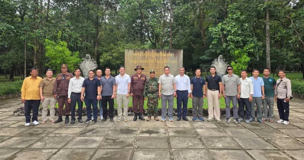 ក្រុមអ្នកសង្កេតការណ៍អាស៊ានប្រចាំកម្ពុជា (AOT-KH) អញ្ជើញចូលទស្សនា និងស្វែងយល់នៅសារមន្ទីរធម្មជាតិសកលសម្ដេចតេជោ ហ៊ុន សែន ព្រះវិហារ។