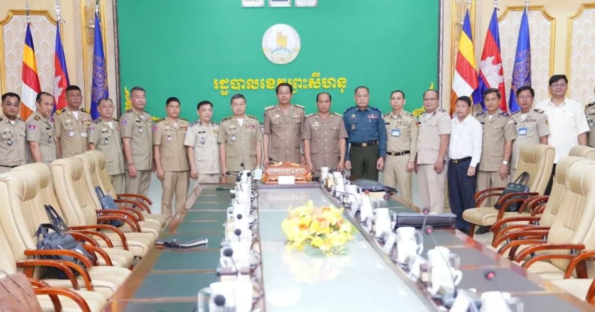 អភិបាលខេត្តព្រះសីហនុ ទទួលជួបពិភាក្សាការងារជាមួយក្រុមការងារអន្តរក្រសួង លើការចុះធ្វើអធិការកិច្ចអត្ថពលកម្មបរទេសតាមសហគ្រាស និងគ្រឹះស្ថាន