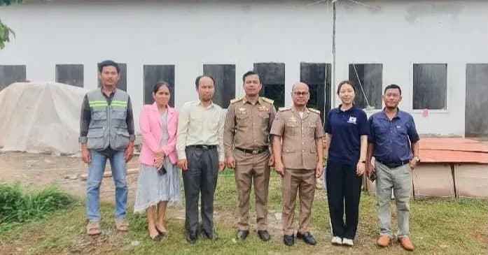 គណៈប្រតិភូស្ថានទូតជប៉ុនប្រចាំកម្ពុជា និងអាជ្ញាធរខេត្តមណ្ឌលគិរី ចុះពិនិត្យវឌ្ឍនភាពការសាងសង់អគារស្នាក់នៅរបស់សិស្ស និស្សិត ដើម្បីផ្តល់ភាពកក់ក្តៅដល់មនុស្សគ្រប់រូប